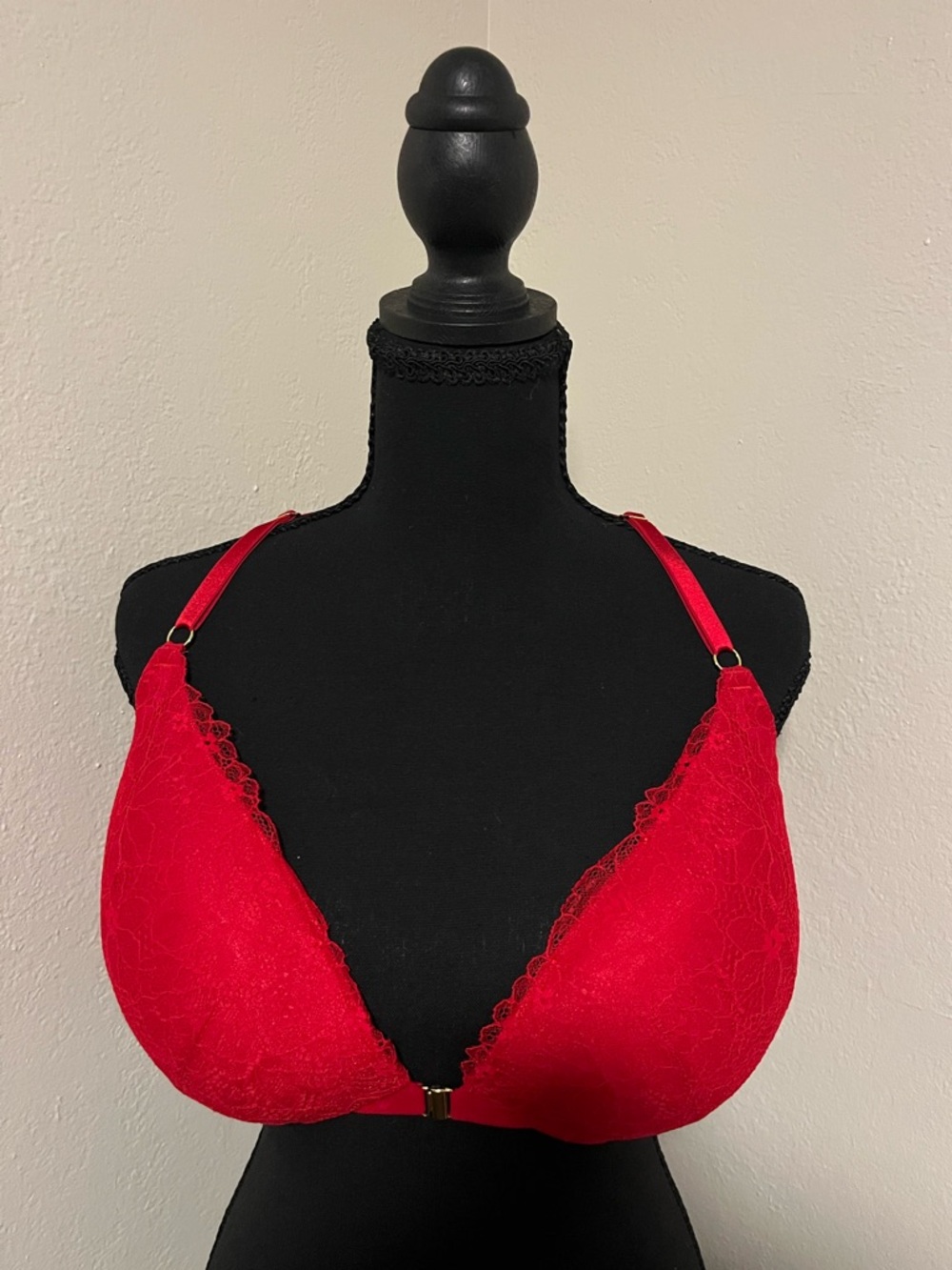 SALE!!!Victoria’s Secret Uplift Plunge Red/Gold Front-Closure Bralette-36DDD